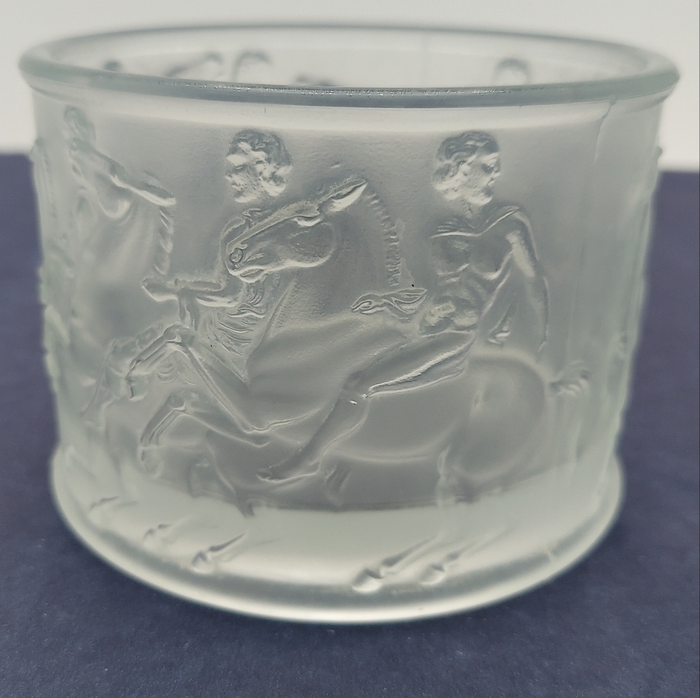 Satin Glass Coin Bowl Trinket Dish Frosted Roman Soldiers Men Riding Horses